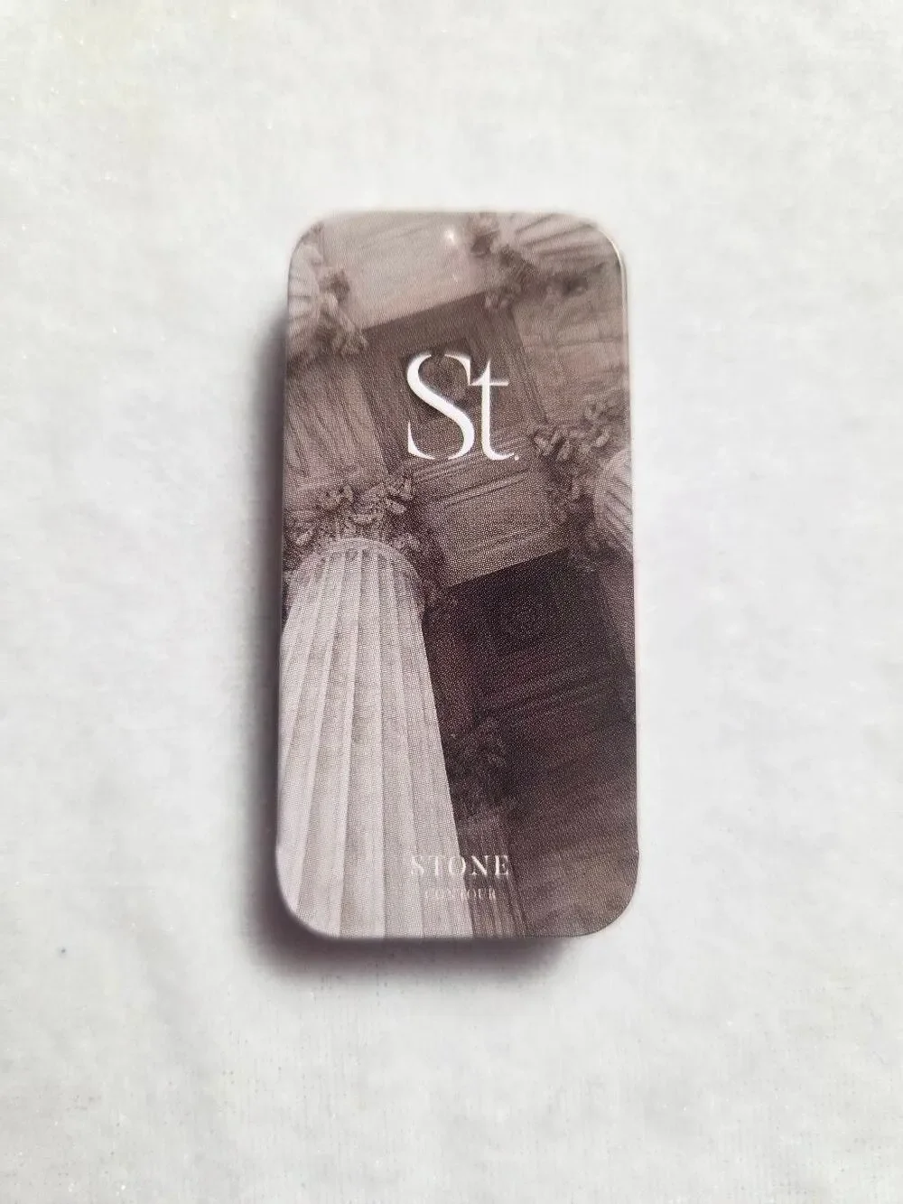 Seint Stone Contour Tin 4g New w/Out Box